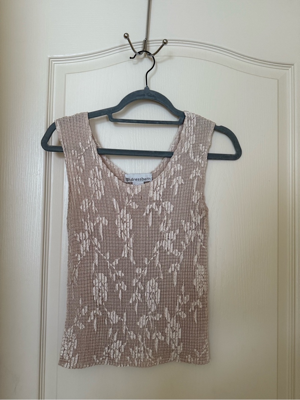 Vintage dressbarn Textured Beige Floral Tank Top